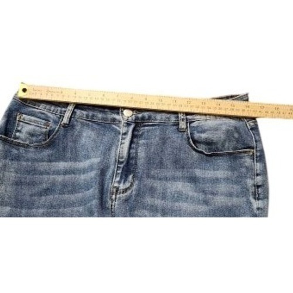 Unbranded XR511 Women's Capri Jeans Blue Rhinestone Lace Trim Distressed Size 14 - Picture 5 of 7
